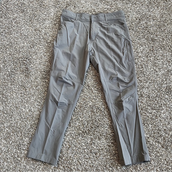 SwissTech Men’s Pants
36x30 Grey
Lightweight - Picture 2 of 11